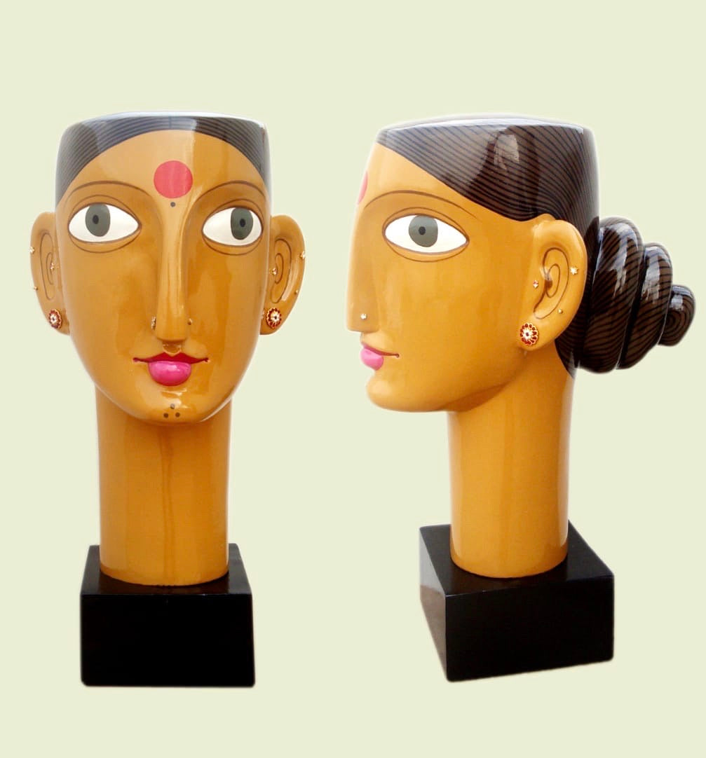 Couple Sculpture (Set of 2)